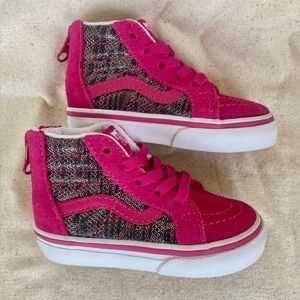 NWOT - Vans Off The Wall High Top Sneakers, Toddler Girl’s sz 4.5